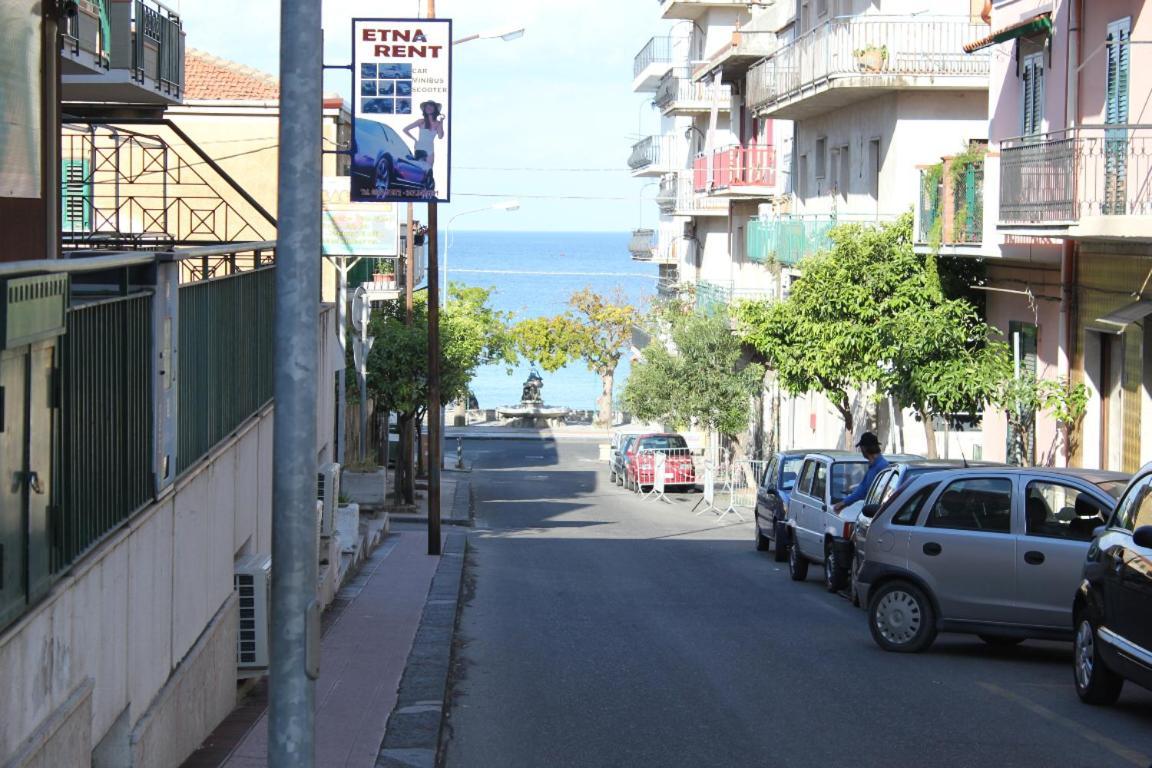 Monovano Di Schiso Giardini Naxos Luaran gambar
